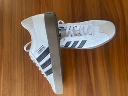 Adidas Sneaker weiss Grösse 43.5 wie neu