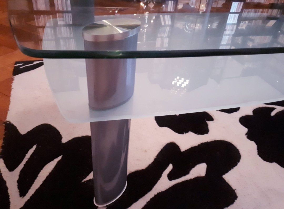 Tavoli: Table basse en verre. – Usato da Neuchâtel venduto da wikit 1