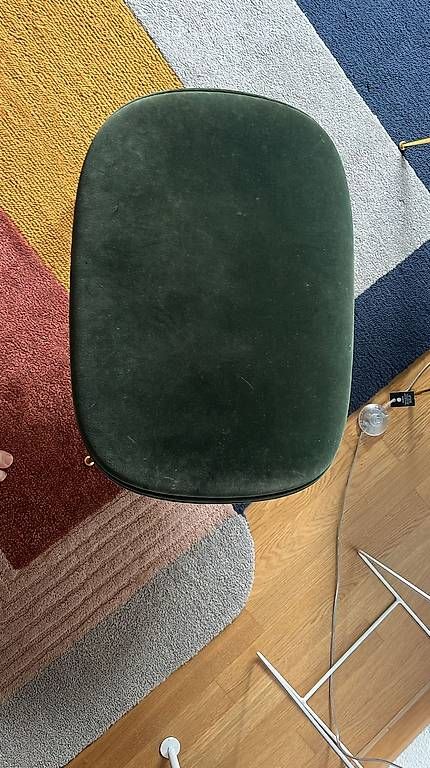 Gubi Poltrone: Sessel, Beetle Lounge Chair von GUBI – Usato da Zürich venduto da z_e_r_a22 2