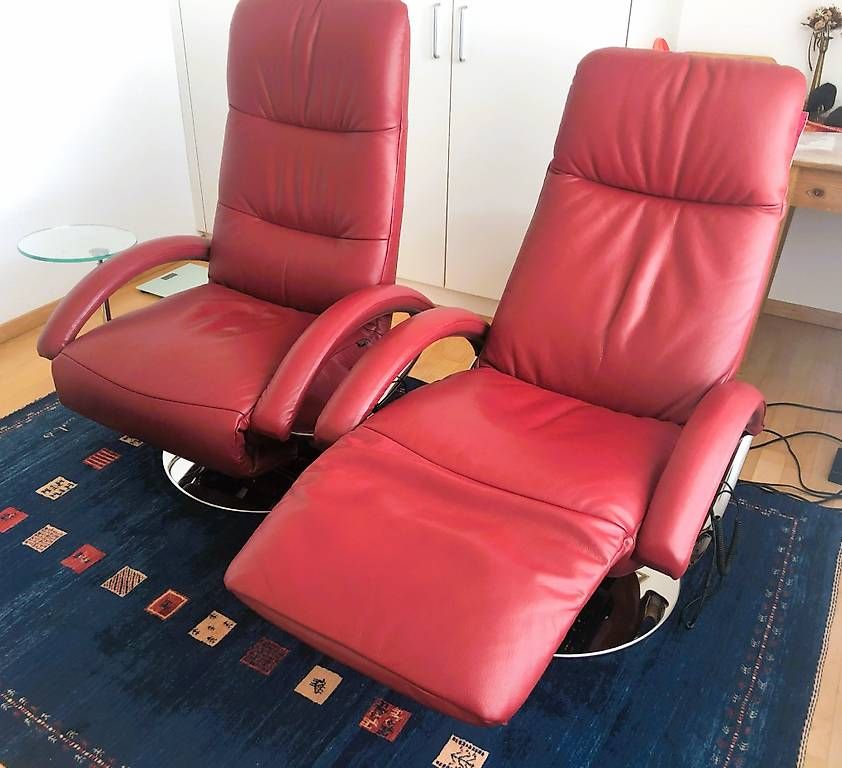 Poltrone: Relaxsessel Strässle mit Massagefunktion, Leder soft – Usato da Cham venduto da Erneli.2404 2