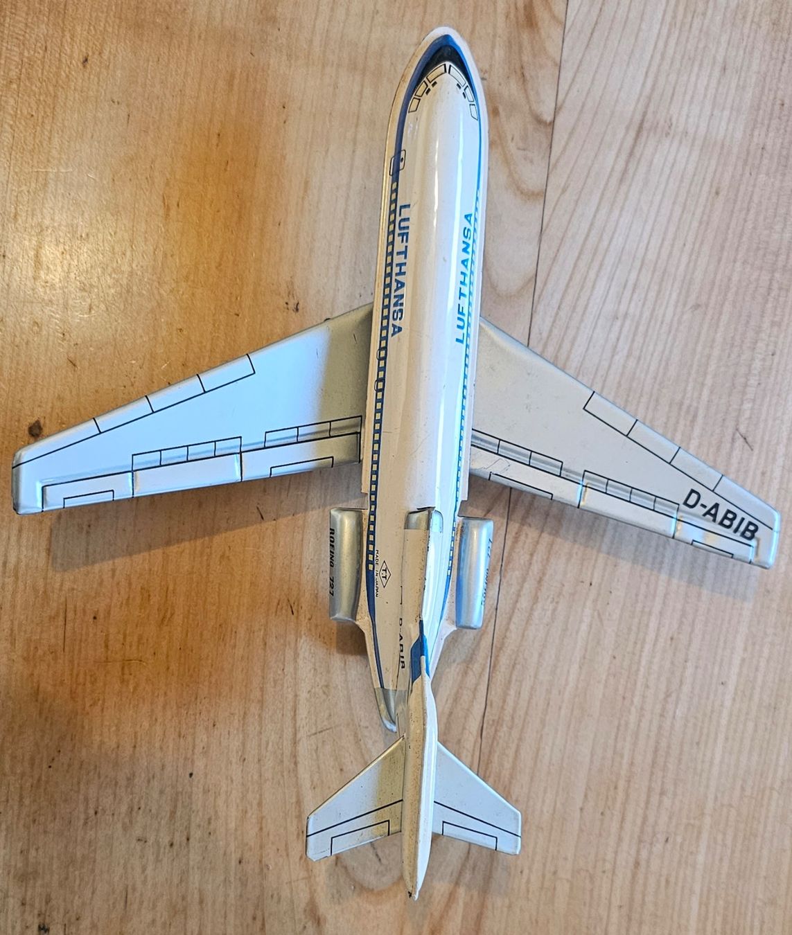 Lufthansa Kit di modellismo & Modellini statici: Flugzeug Lufthansa 1:500 – Nuovo (secondo la descrizione) da Balsthal venduto da nidja13