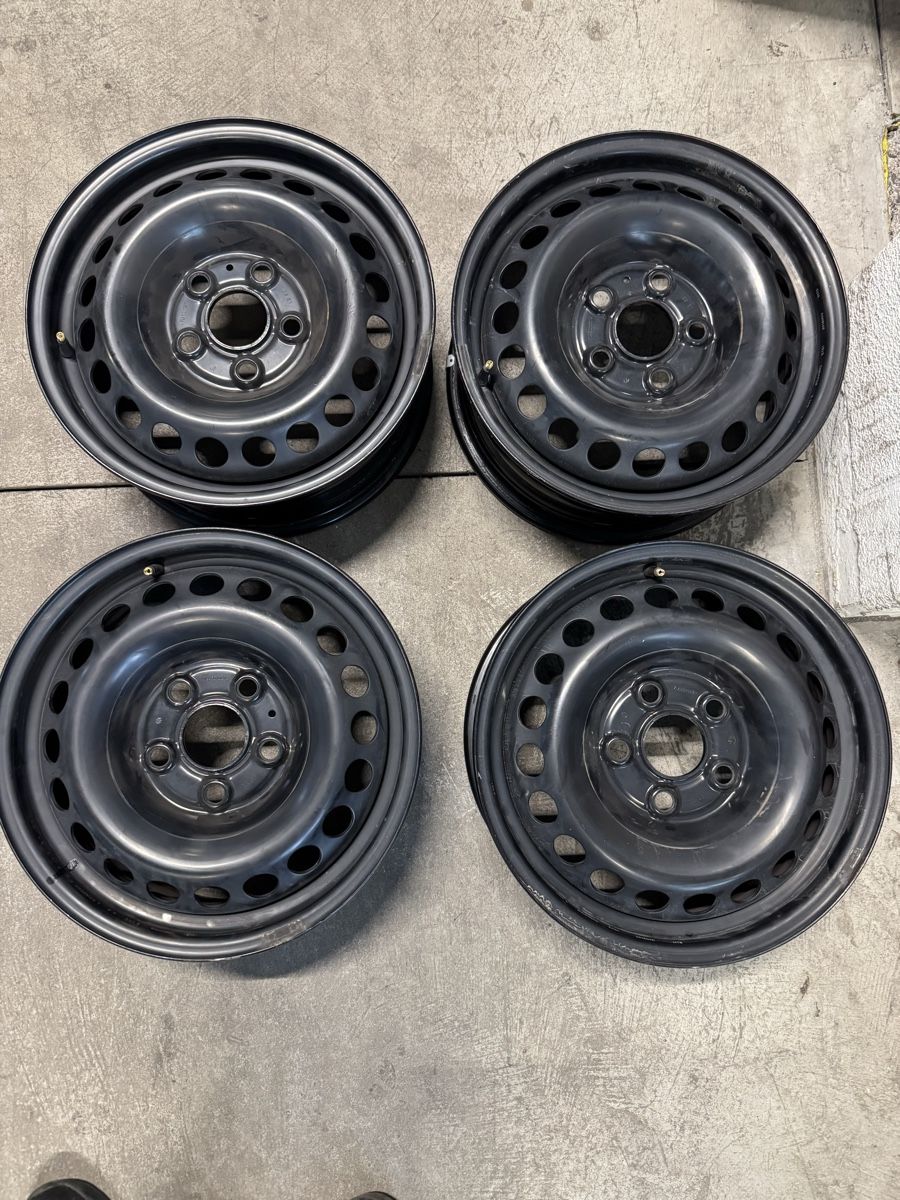 Pneumatici & Ruote complete: Original stahlfelgen vw t6 – Usato da Muri AG venduto da Rubich