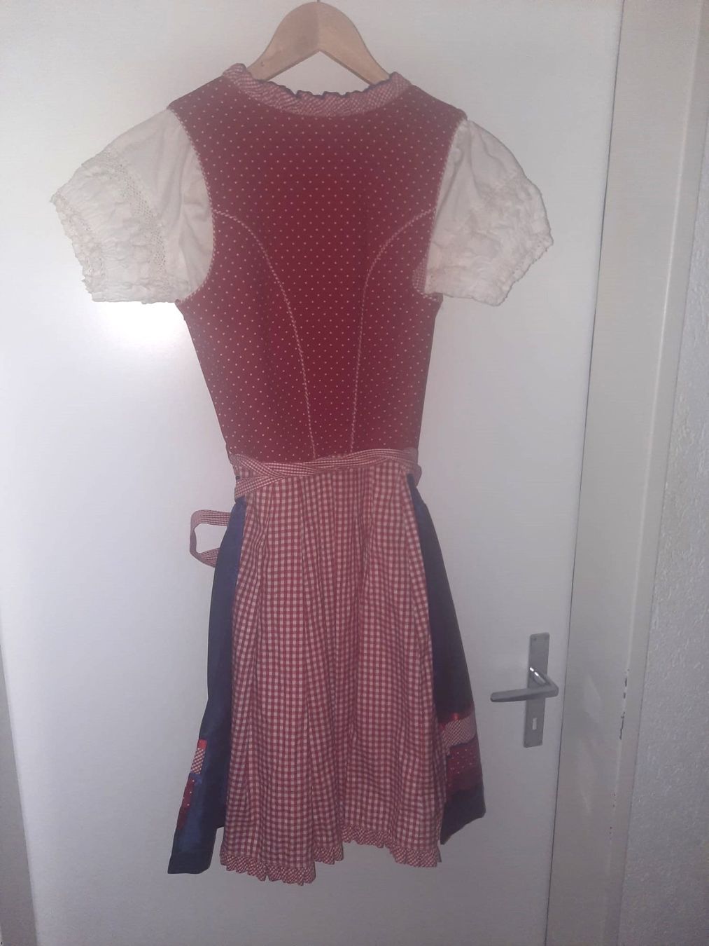 Vestiti: Dirndl Country Line Gr. 34 – Usato da Rothenburg venduto da Fbuesche1 3