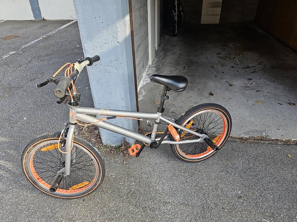 Vélos: Bicicleta 24 – D'occasion à Lavorgo par ReveR36 1