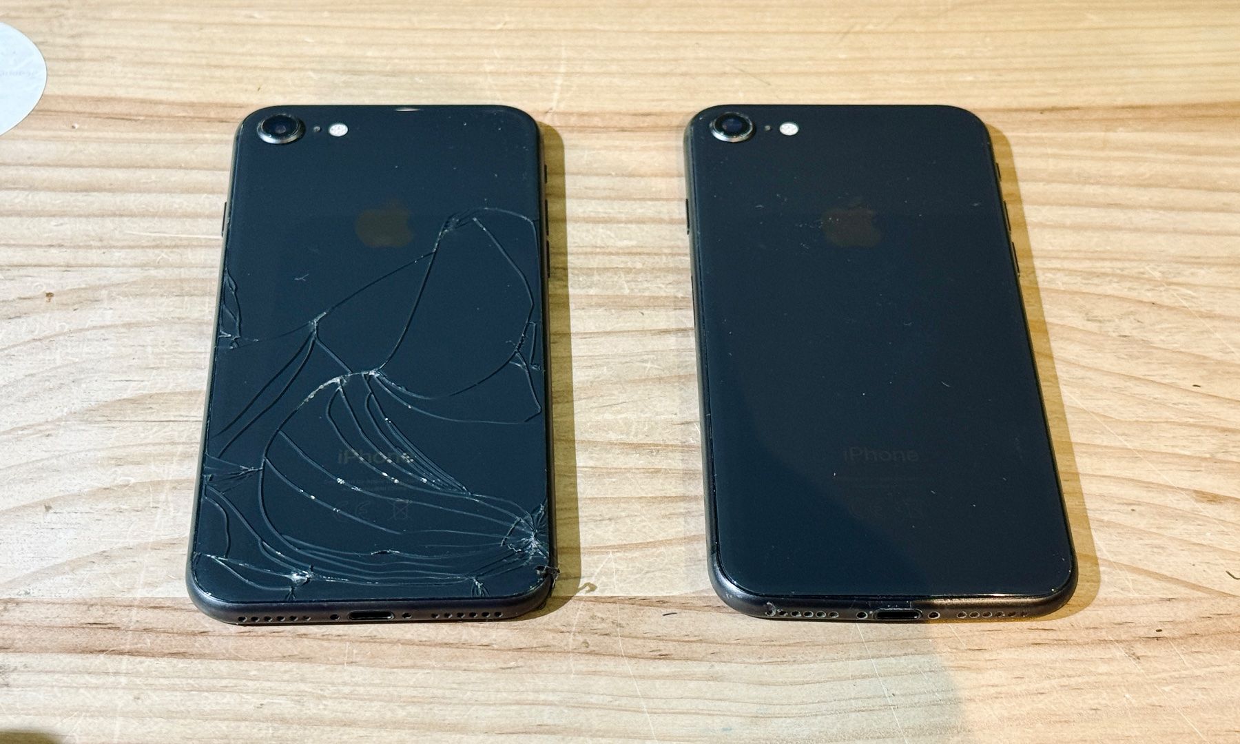 Apple Telefoni cellulari / Smartphones: 2 Chassis iPhone 8 avec composants – Usato da Morges venduto da DA-repa