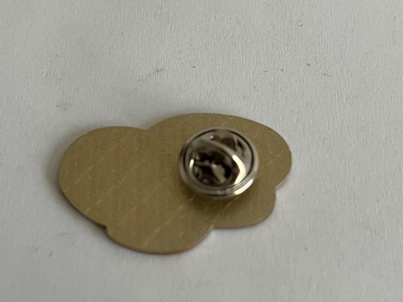 Placchette & Badge: Pin von der Gugge Berikon – Usato da Dietikon venduto da sch_w2tw 1