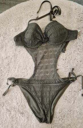 Trikini vert kaki, taille S/M, effet dentelle!