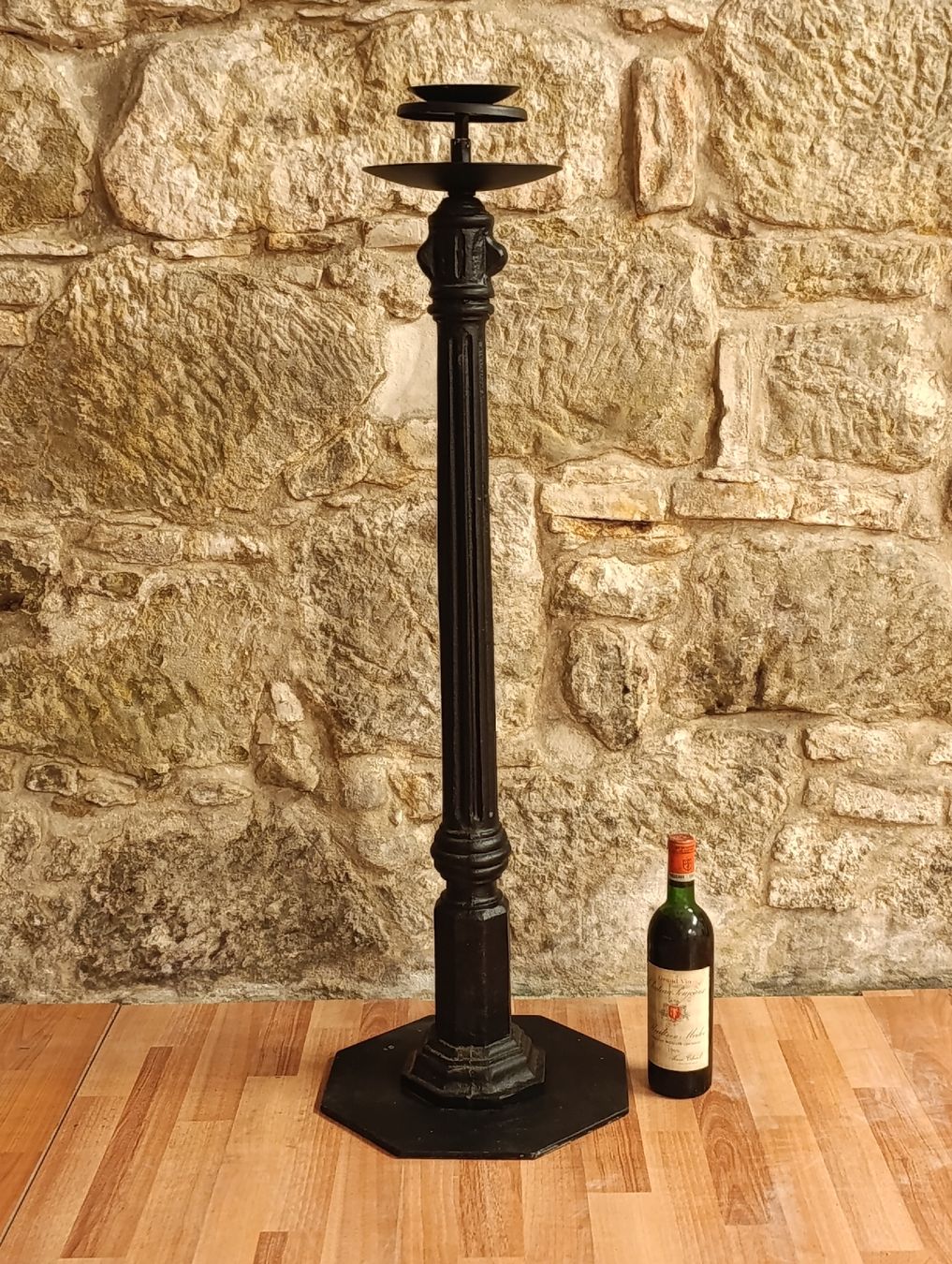 Skulpturen & Statuen: Antike Eisensäule/ Kerzenständer  – Gebraucht aus Hochfelden von Relict