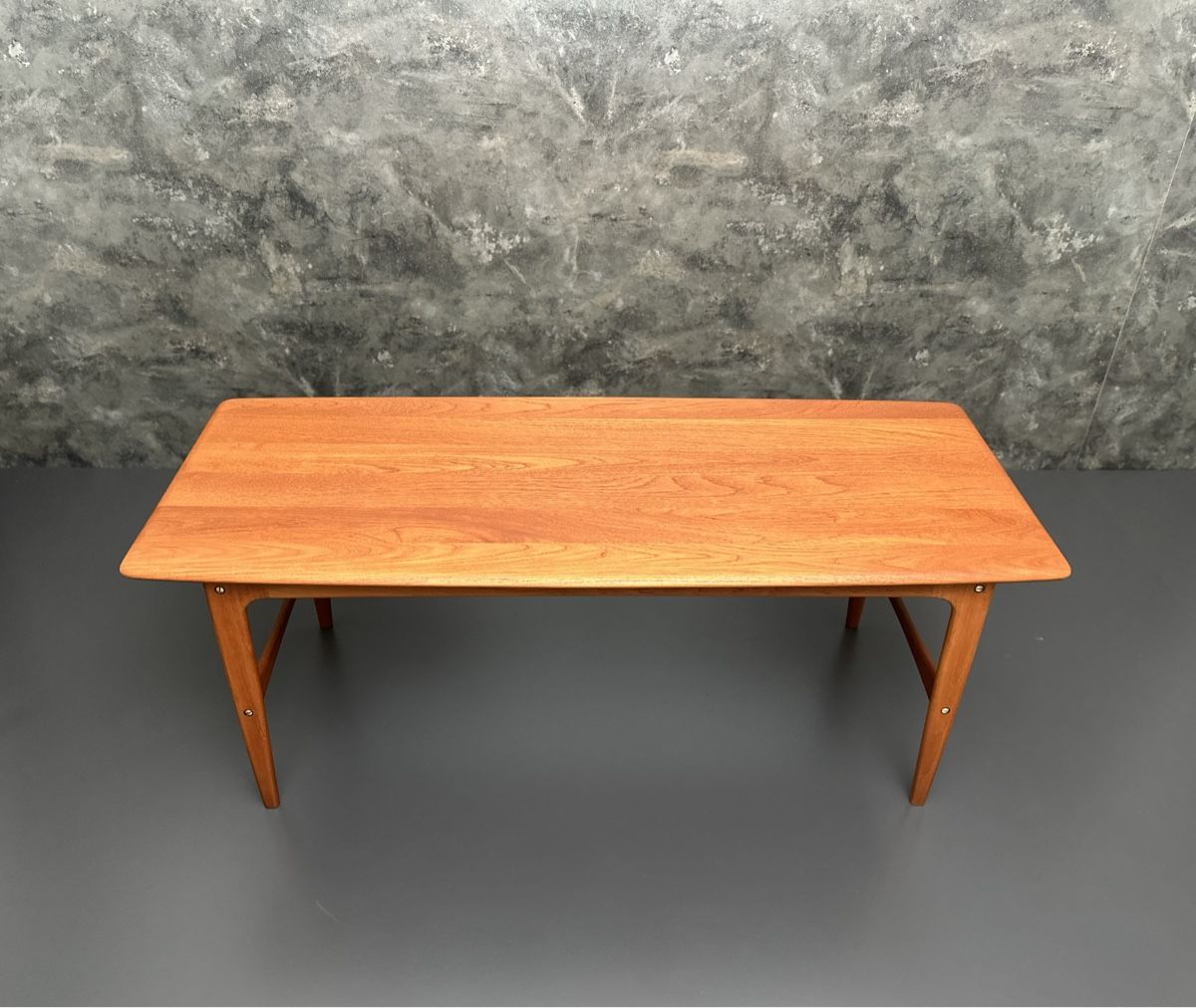 Tavoli: Dänischer Teak Couchtisch 1960er Coffee Table restauriert – Usato da Elsau venduto da Teak_Vintage 1