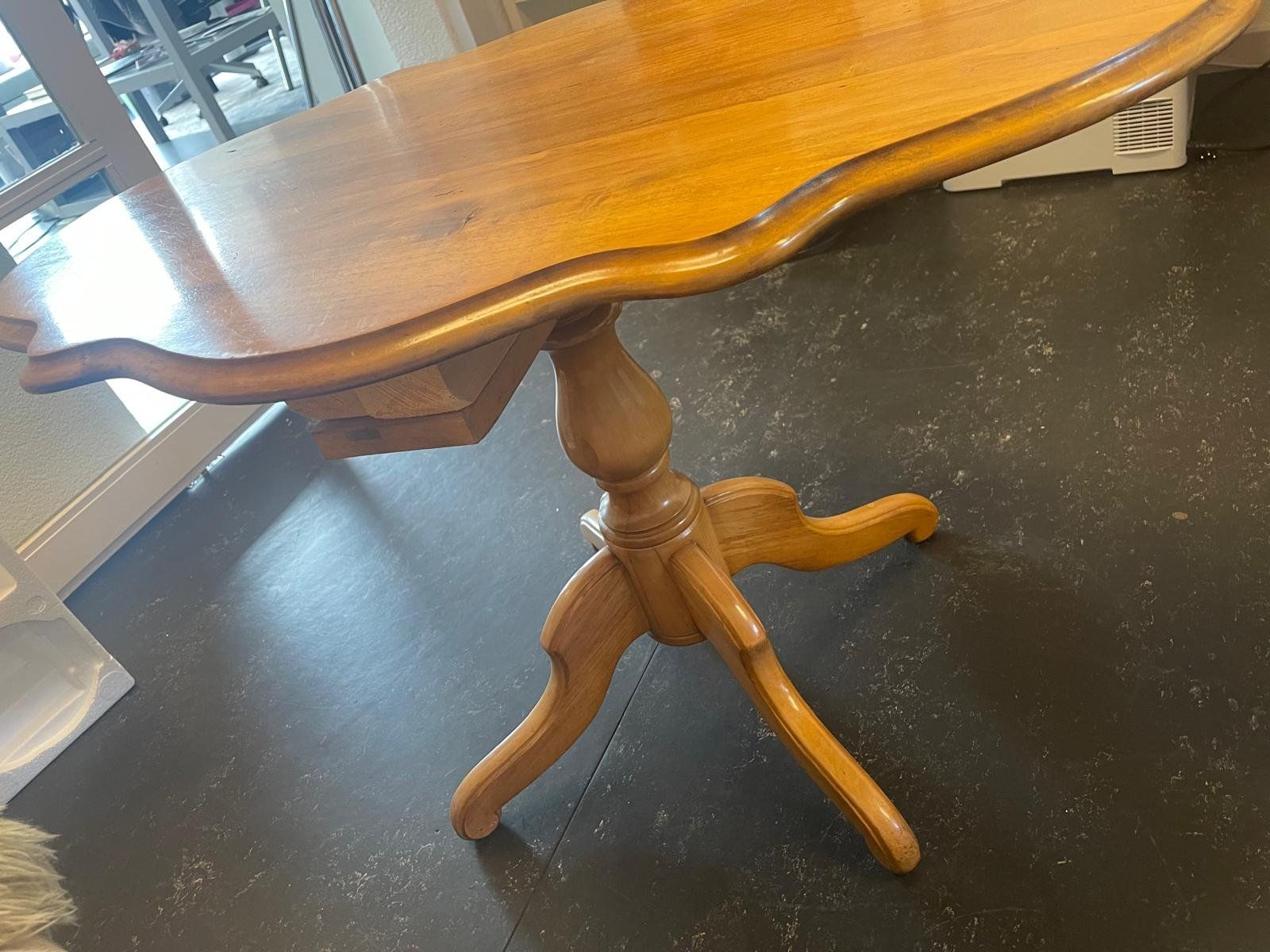 Tavoli: Massiver Holztisch 100 × 65 cm – Usato da Zürich venduto da Zymonick1984 4