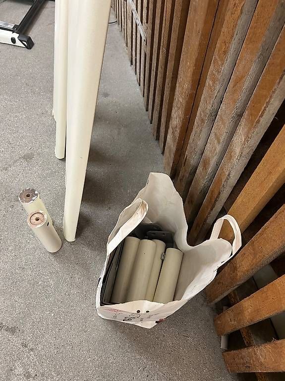 Letti: Einfaches Bettgestell 180x200 m – Usato da Zürich venduto da Artemis78 1