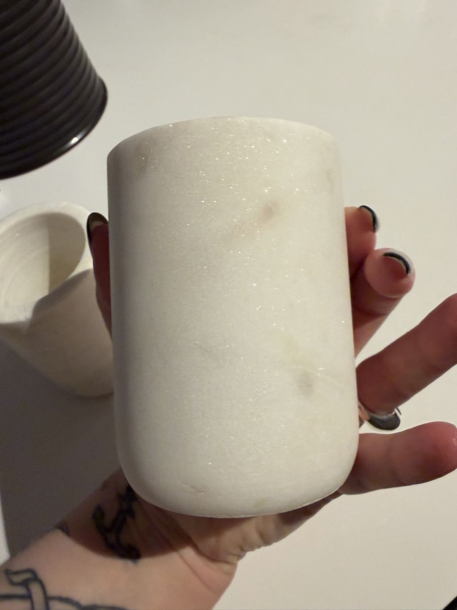 Verres: Zahnputzgläser stein – D'occasion à Zürich par JMima 4