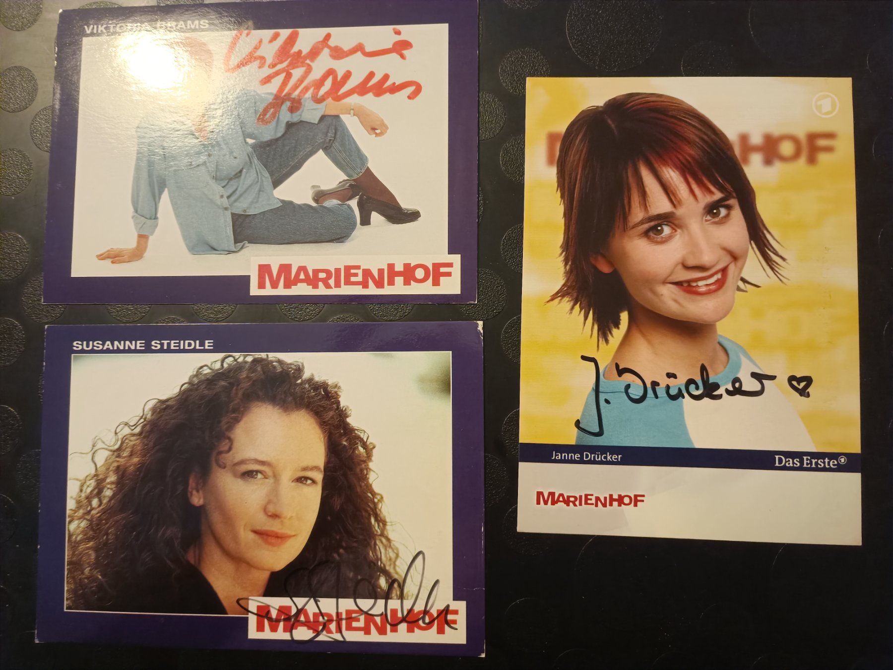 Autografi: Marienhof -  3x Handsigniert Set – Usato da Menziken venduto da Artographs