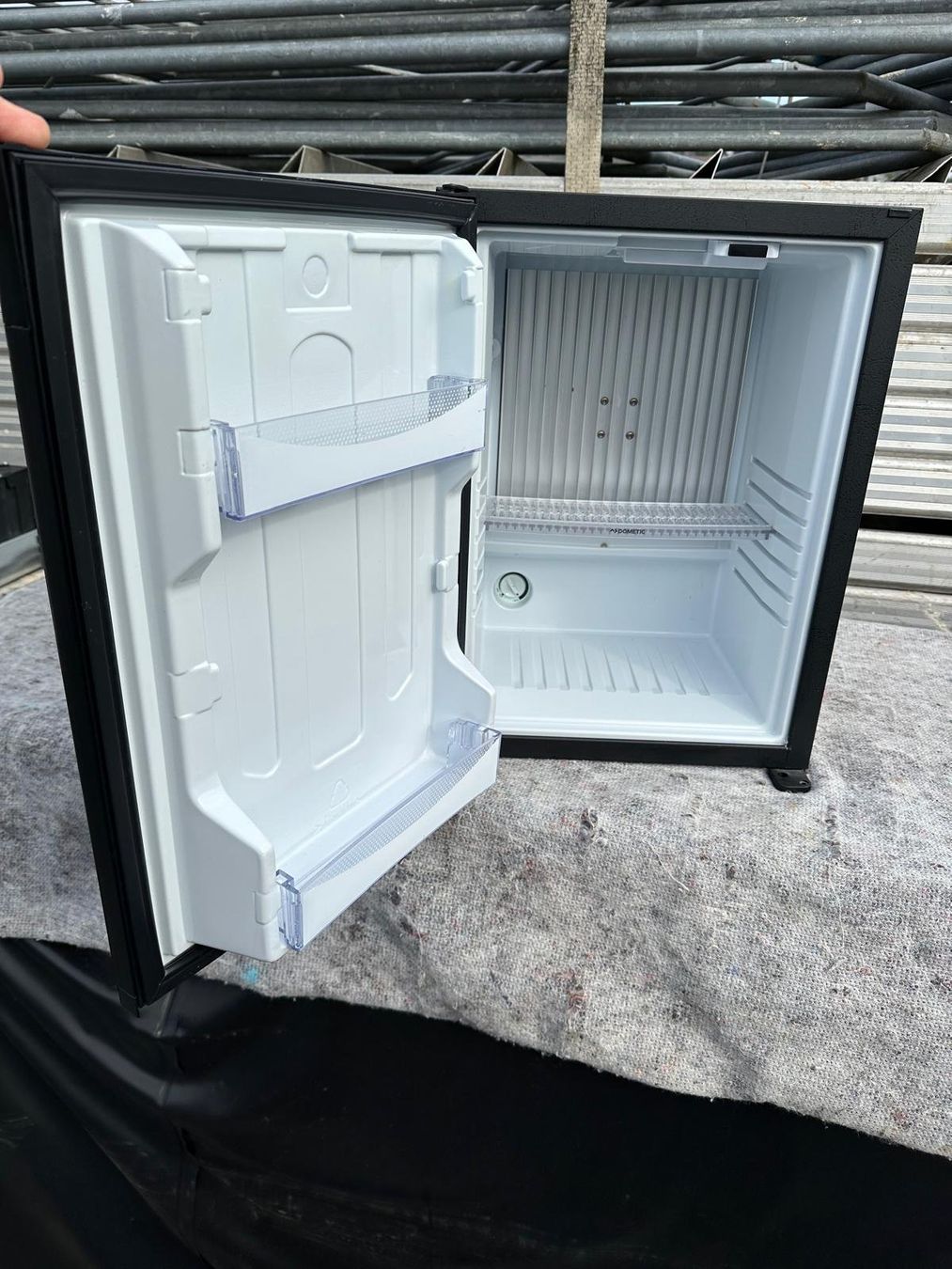 Frigoriferi: Minibar Dometic RH 430 NTE – Usato da Spreitenbach venduto da Space_X 5