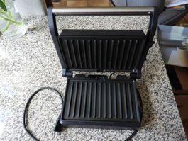 TISCHGRILL, KANN MAN DIE TELLER WEGNEHMEN ZU PUTZEN, BB