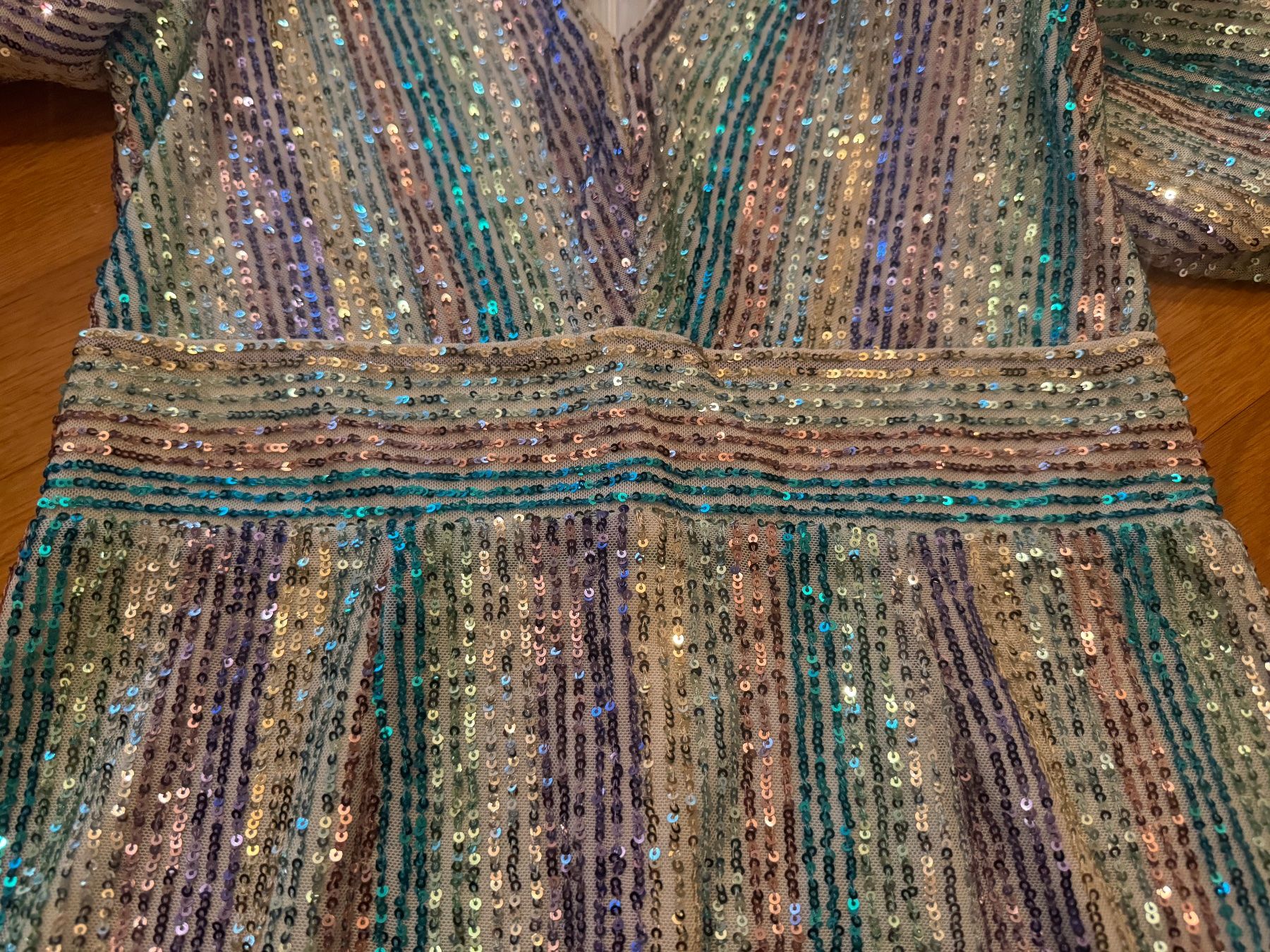 Kleider: Partykleid mit Pailletten – Gebraucht aus Baden von EvaW02 4