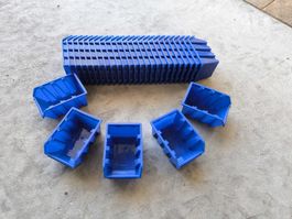 Blauer Kunststoff Behälter 30 Stk 11x7.7x5.9cm
