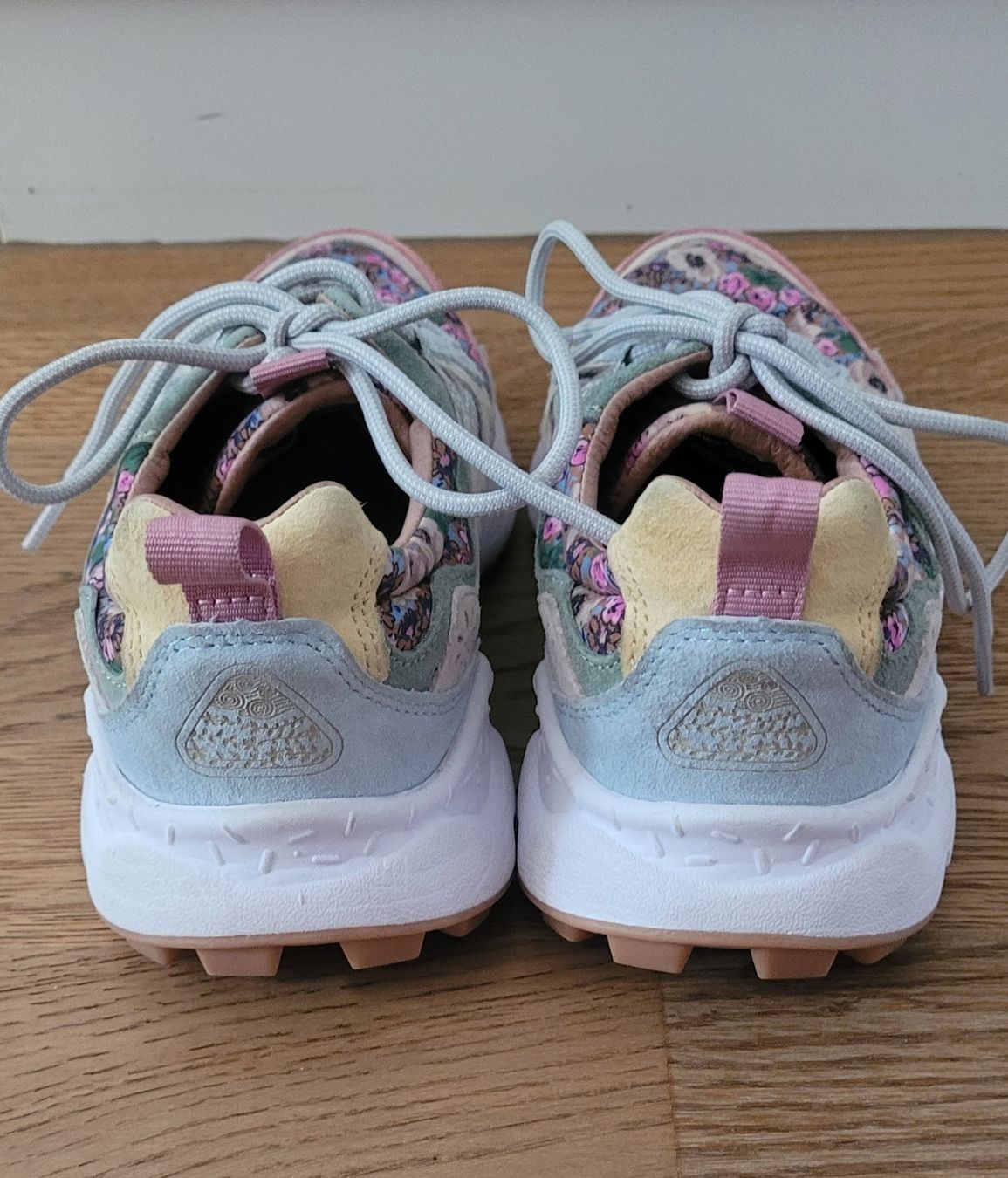 Scarpe da donna: Sneakers Flower Mountain pointure 37 – Usato da Sion venduto da lik_k6h2 4