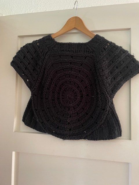 Pulls & Sweat-shirts: Kurzarmpullover, Grösse S – D'occasion à Zürich par mhaag 1