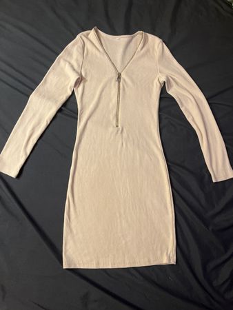 Beige figurbetontes Kleid mit Reissverschluss Gr. XS/S