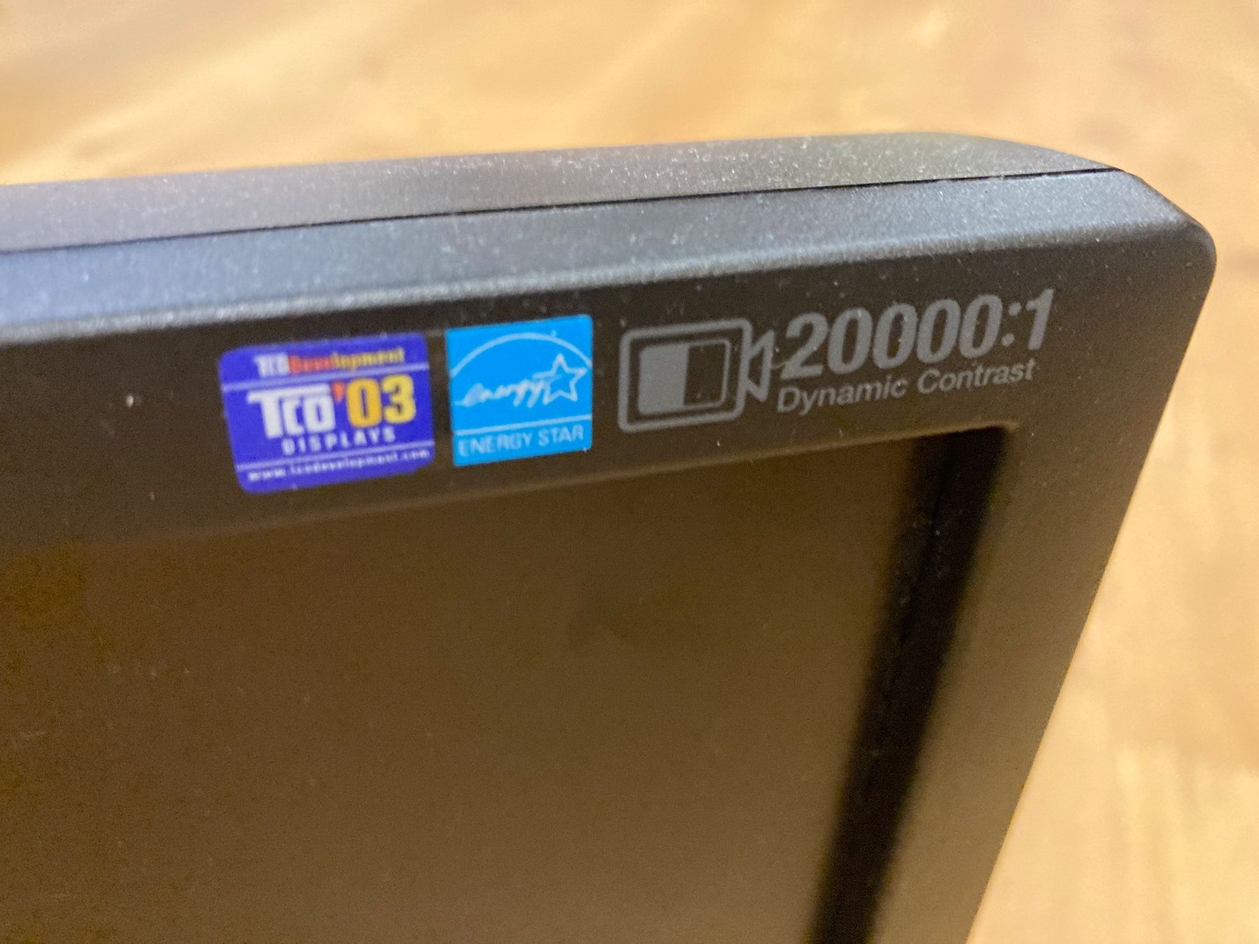 Monitor: Monitor Samsung SyncMaster 2343BW schwarz Bildschirm – Usato da Seuzach venduto da foifer 4
