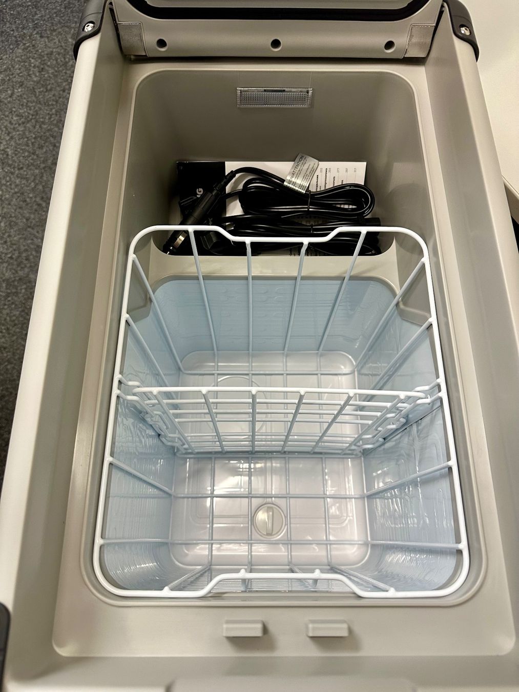 Dometic Kühlschränke & Kühlen: Dometic CFX28 – Gebraucht aus Bülach von  3
