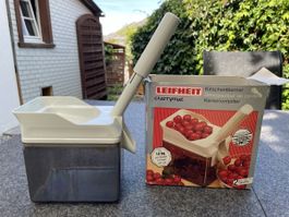 Leifheit Kirschenentsteiner Cherrymat mit Verpackung