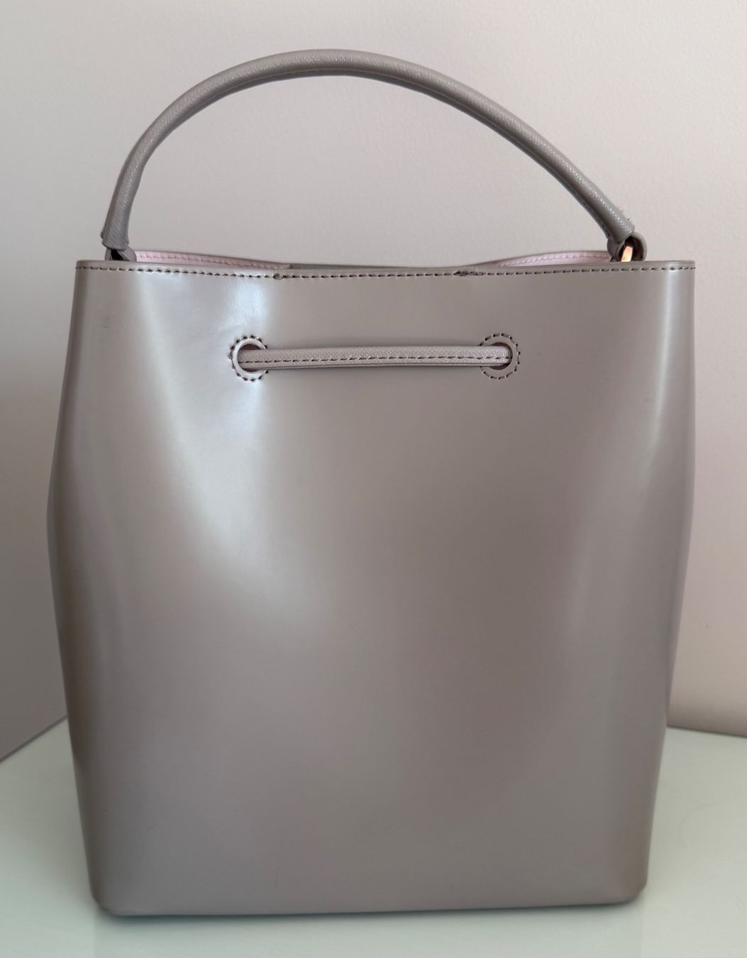 Ted Baker Borse da donna: Ted Baker Handtasche - taube grau – Usato da Eichberg venduto da Lolapop18 1