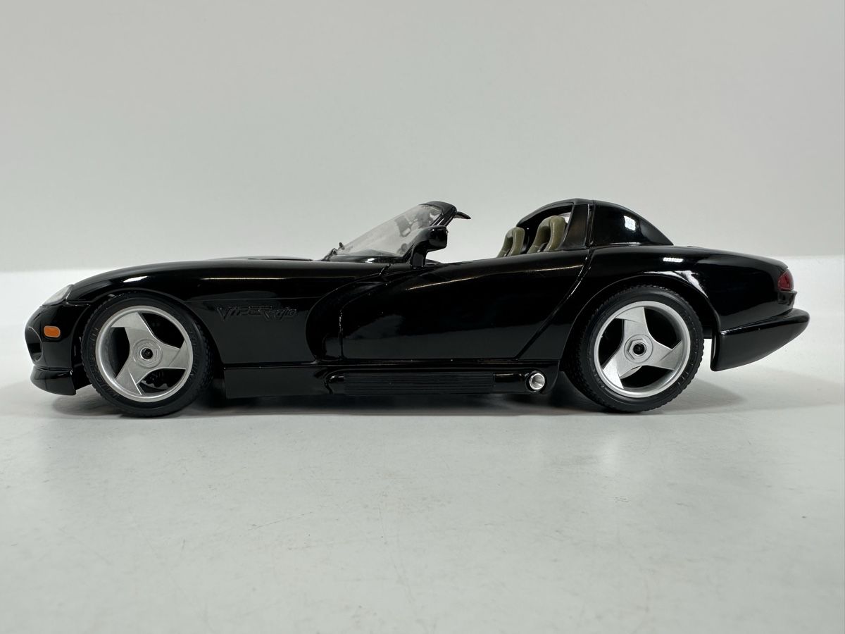 Bburago Modellini d'auto: Dodge Viper RT/10 1:18, schwarz, BBURAGO – Usato da Zofingen venduto da rf9_x2xt 2