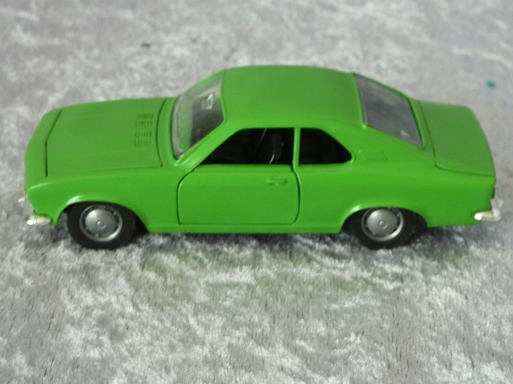 Opel Modellautos: Opel Manta A 1:43 – Gebraucht aus Dürrenäsch von modellautos4you 1