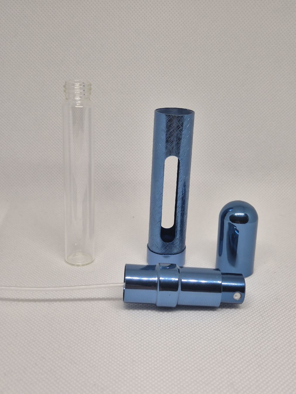 Behälter & Ähnliches: Edler Zerstäuber Parfumflasche Blau Reise 10ML – Neu (gemäss Beschreibung) aus Langenthal von DreamSignsCH 1
