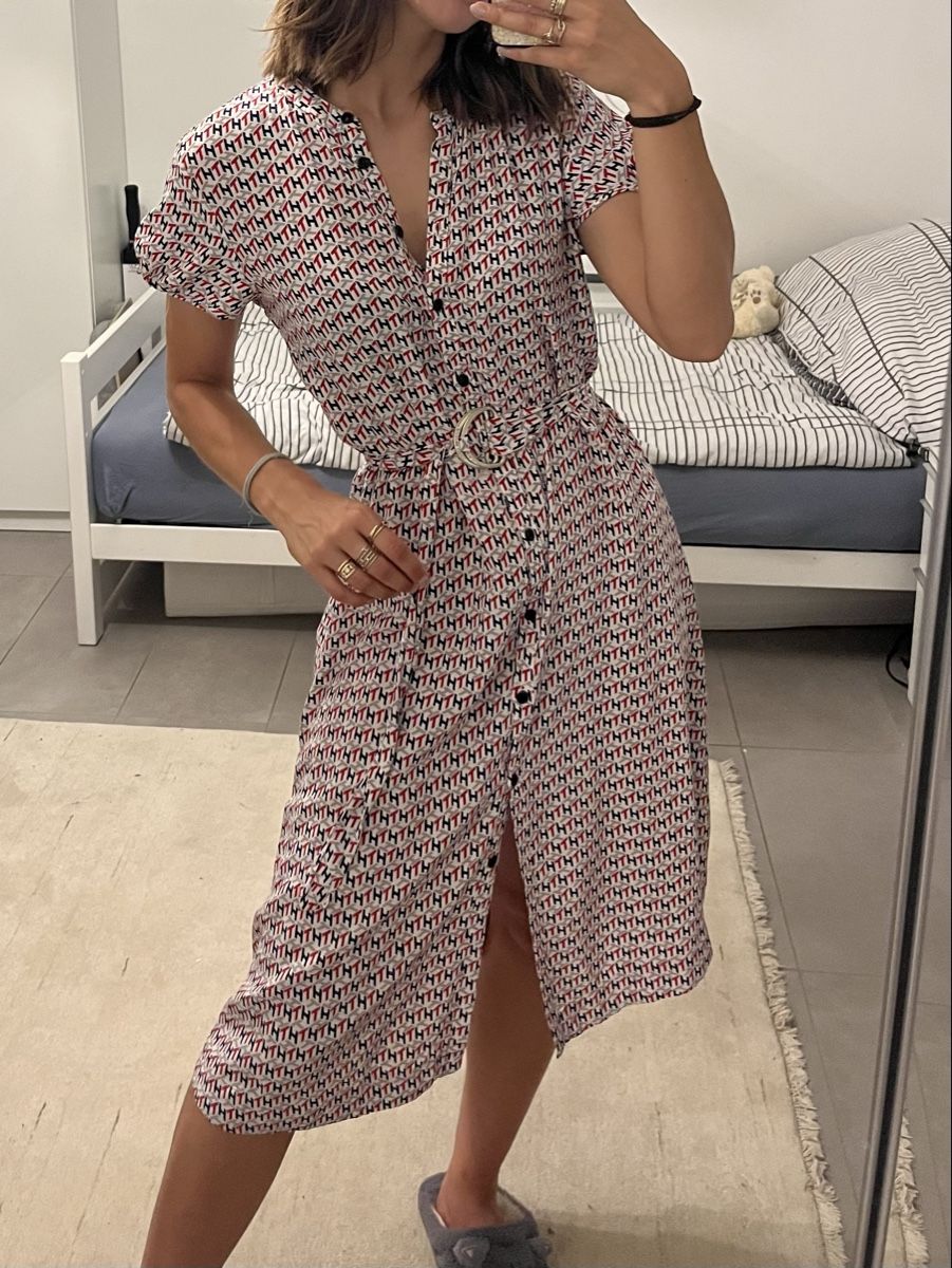 Tommy Hilfiger Vestiti: Robe élégante de Tommy Hilfiger taille S/M en viscose – Nuovo (secondo la descrizione) da Aigle venduto da sow_m7gm 1