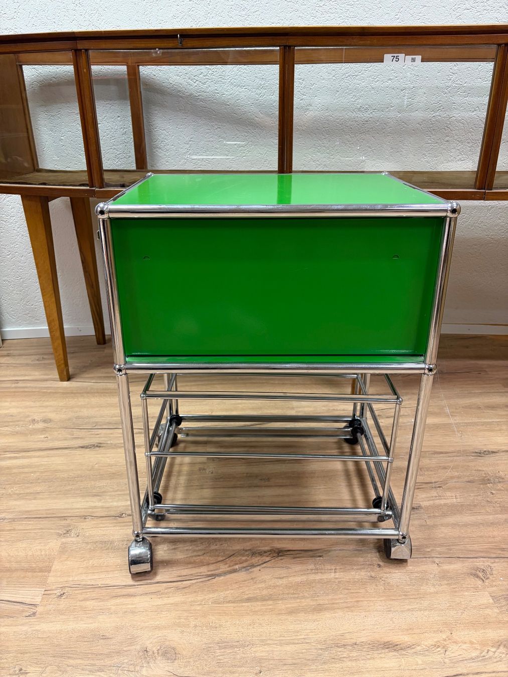 USM Korpus: USM Haller Rollcontainer limegrün Designer Klassiker – Gebraucht aus Zofingen von GrosisWonderkeller 5