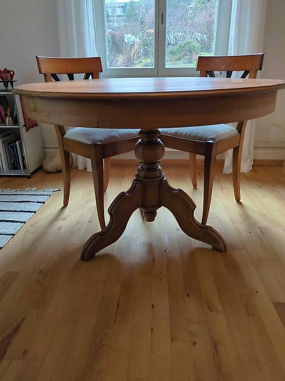 Tables: Tisch mit Nussbaumplatte – D'occasion à Dornach par Rosengarten15 3