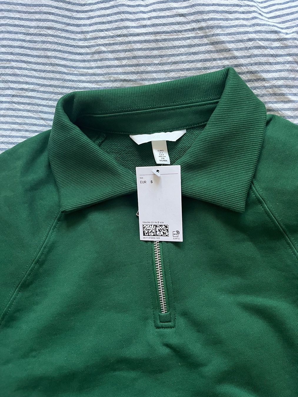 H&M Maglioni & Felpe: Oversized Sweatshirt / Pullover mit Zipper & Kragen – Nuovo e nell'imballaggio originale da Zürich venduto da flelisa 3