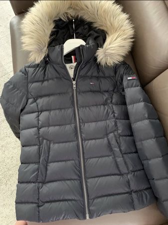 Tommy Hilfiger Winterjacke mit Pelzkapuze, Grösse S