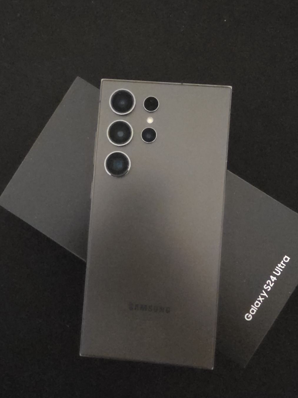 Samsung Telefoni cellulari / Smartphones: Samsung s24 Ultra 256 GB – Usato da Luzern venduto da Joaomassano