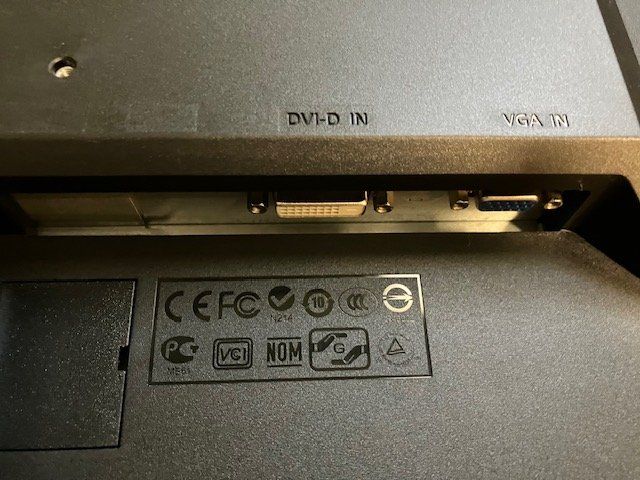 Acer Monitor: computerbildschirm inkl. tastatur – Usato da Schwarzenberg LU venduto da kindler007 7
