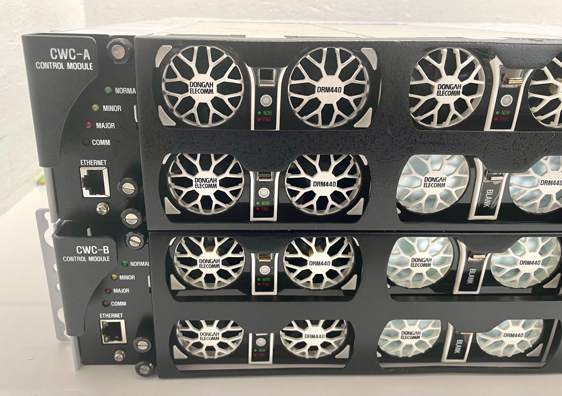 Componenti elettronici: DongAH Elecomm CWRS-41150A Stromversorgungssystem (2 Module) – Usato da Niederdorf venduto da LeptonAG 2