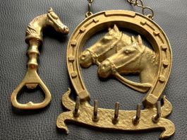 vintage: Porte-clés muraral + ouvre-bouteille en laiton 2p