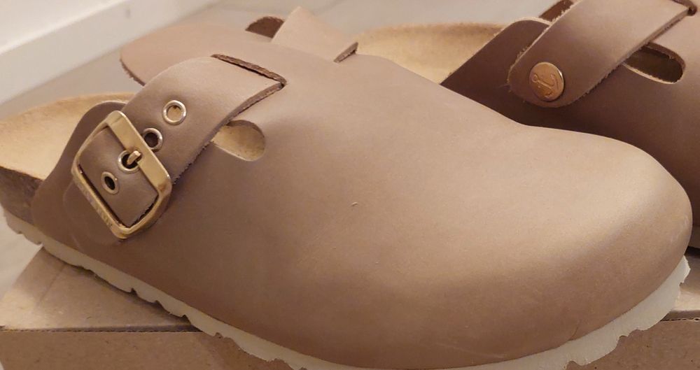 Clogs von Bayton, Gr. 39 (Neu und originalverpackt) in Schwerzenbach ...