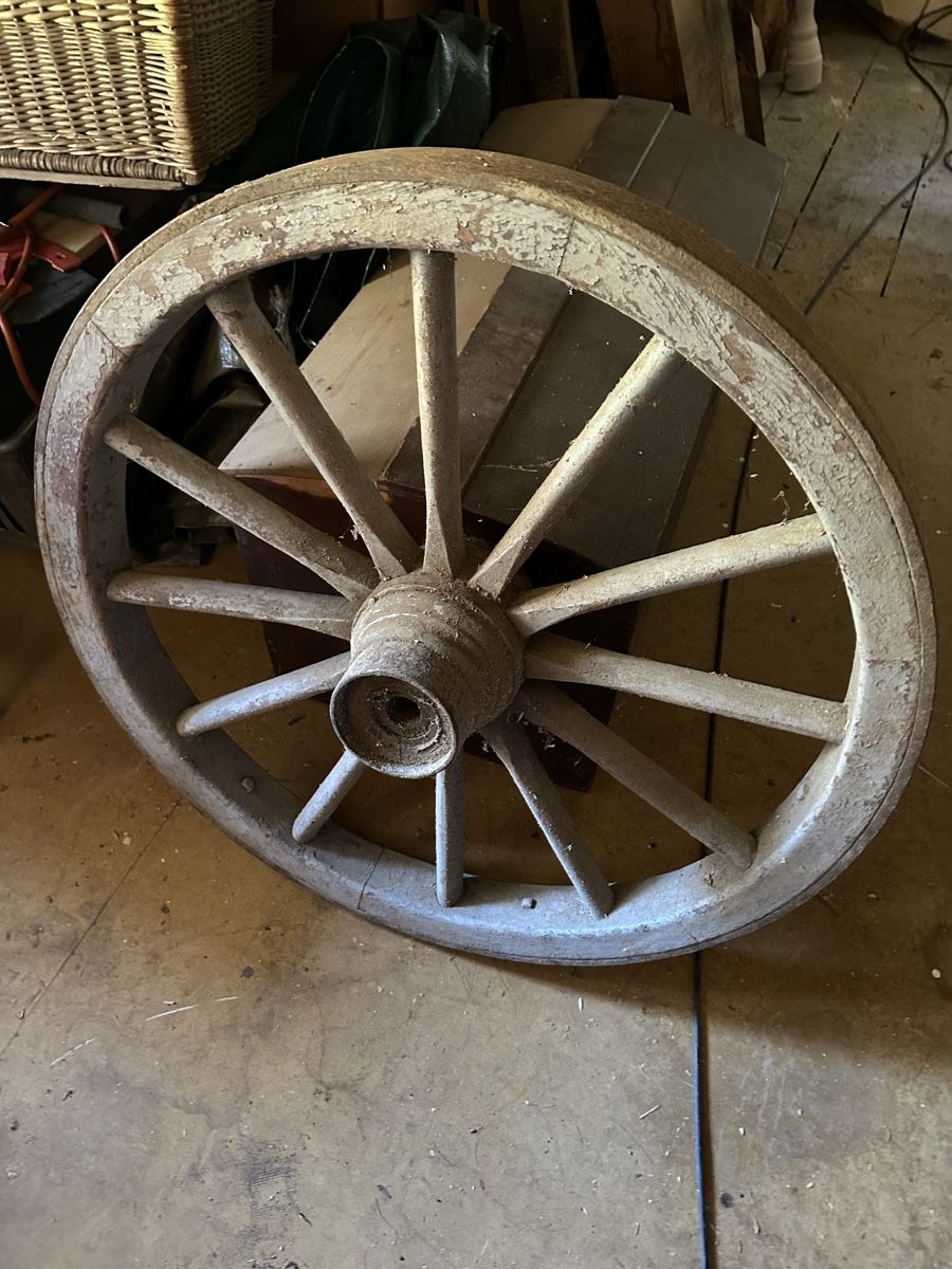 Carrozze: Altes Wagenrad Durchmesser 86cm – Usato da Zug venduto da Alexw99