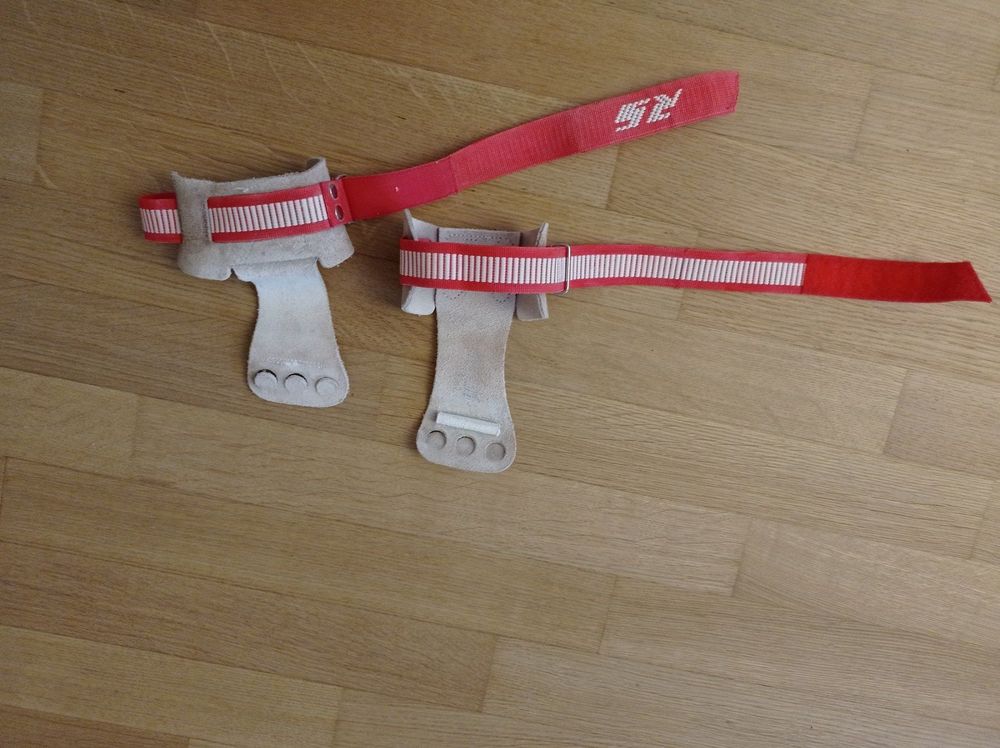 Reck Leder neuwertig inkl. Handgelenkbänder (Neu (gemäss Beschreibung ...