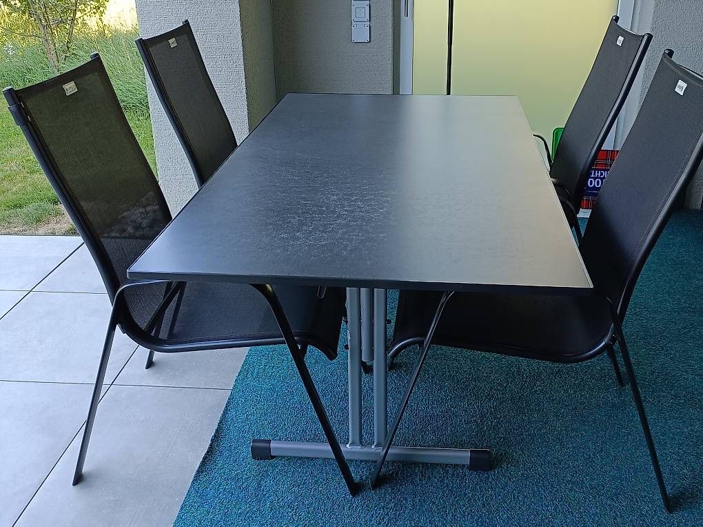 Set de table et chaises: Balkontisch mit 4 Stühlen  – D'occasion à Chur par Steiermark1974 1