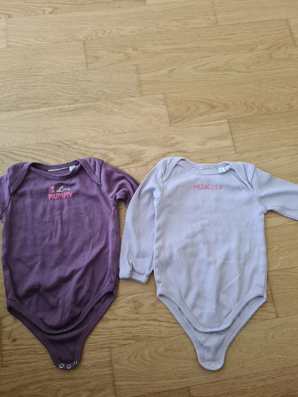 Sous-vêtements: 2 Bodys mit langarm Grösse 68  – D'occasion à Horw par Mirii91 3