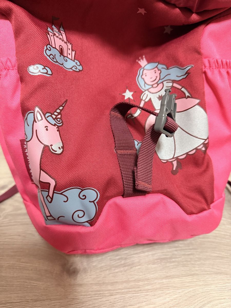 Deuter Kindertaschen: Deuter Kinder Wanderrucksack, 8L, rubyhotpink, neuwertig – Neu (gemäss Beschreibung) aus Wilen b. Wil von carpediem25 1