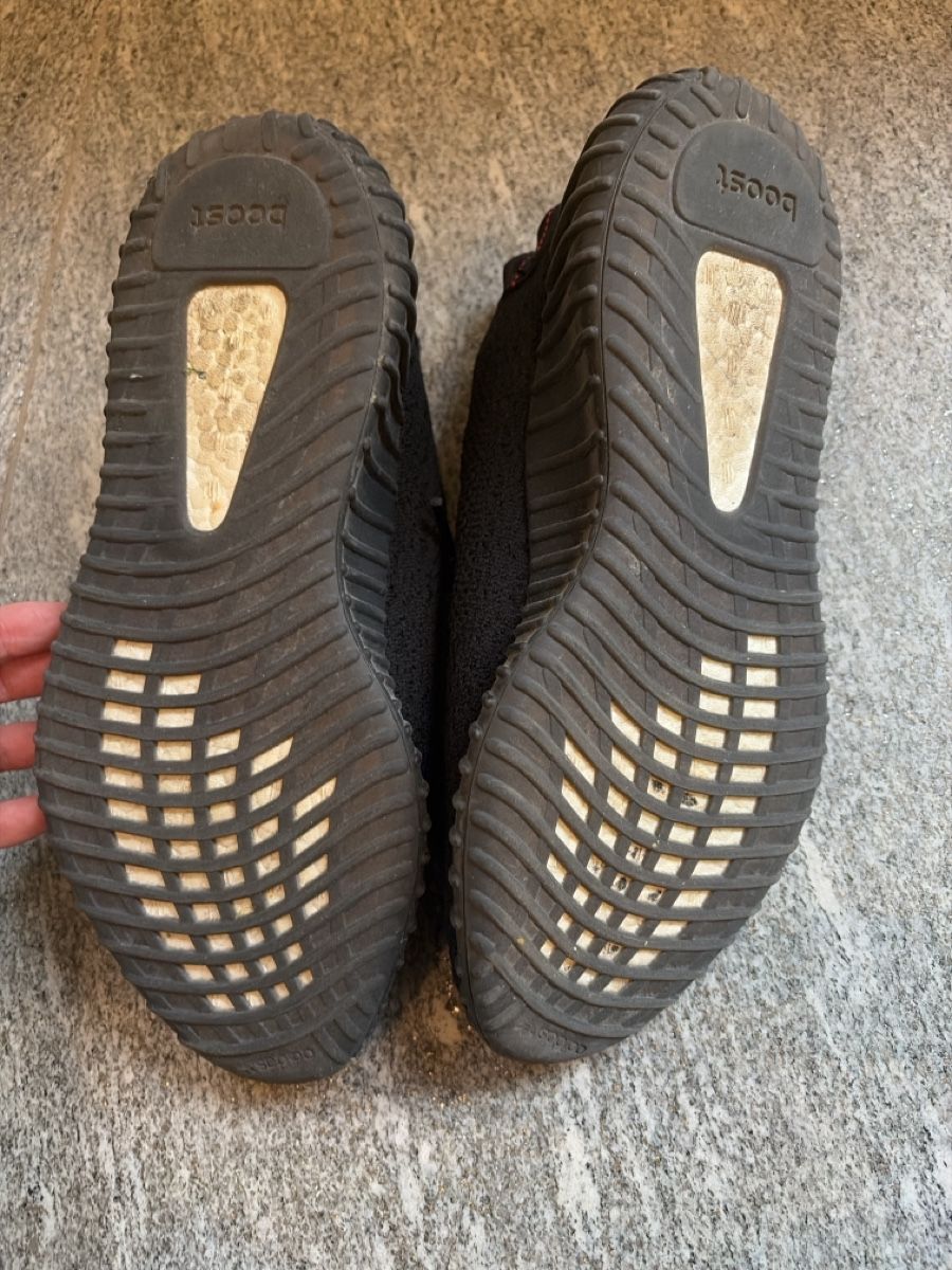 Adidas Scarpe da uomo: Yeezy boost nere – Usato da Davesco-Soragno venduto da Chichijango 4