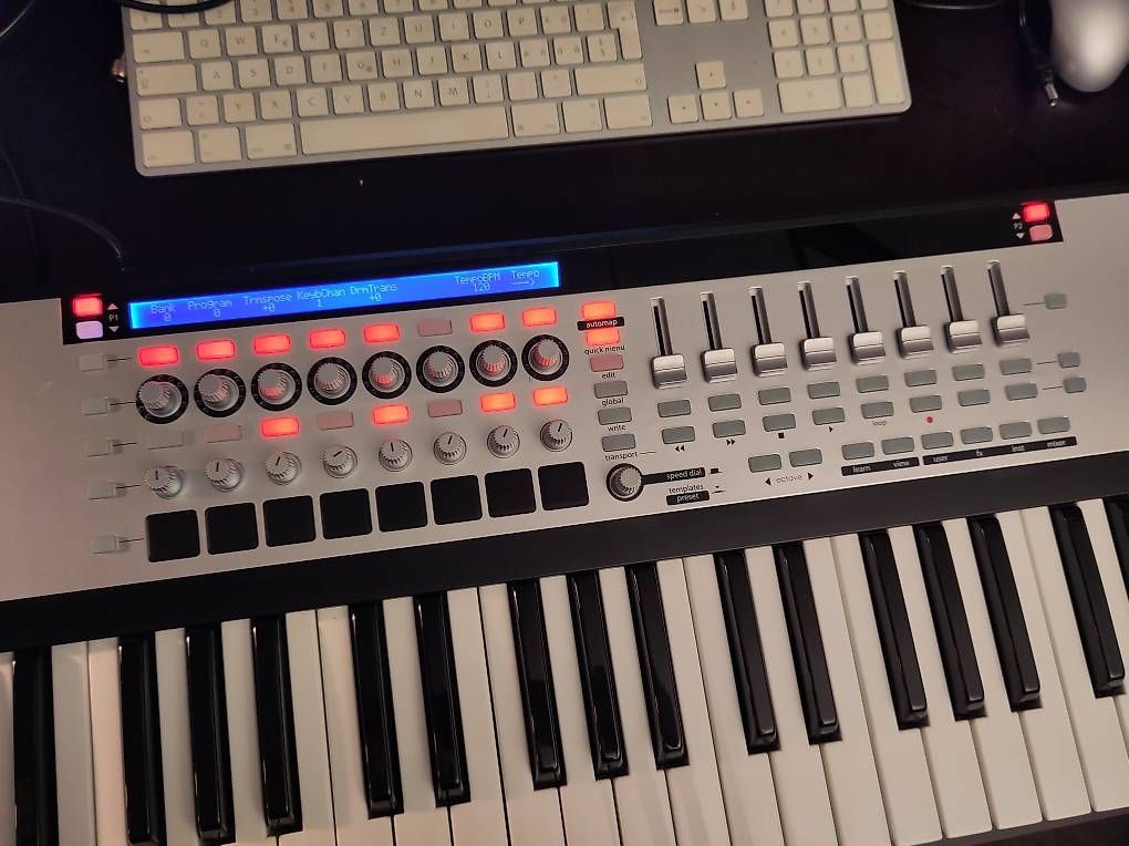 Novation Instruments de musique: Midi Keyboard und Controller Novation 49SL MK2 – D'occasion à Zürich par Roessler0 1