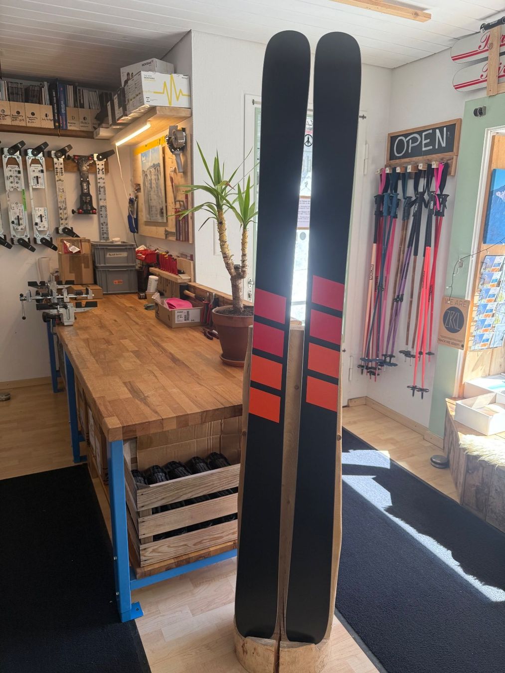 Skis: Candide Skis BC111 191cm – Neu und originalverpackt aus Andermatt von Made_In_Andermatt 3