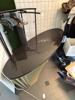 Marmor Stehtisch, oval, mit speziellem Fuss - Top Zustand!